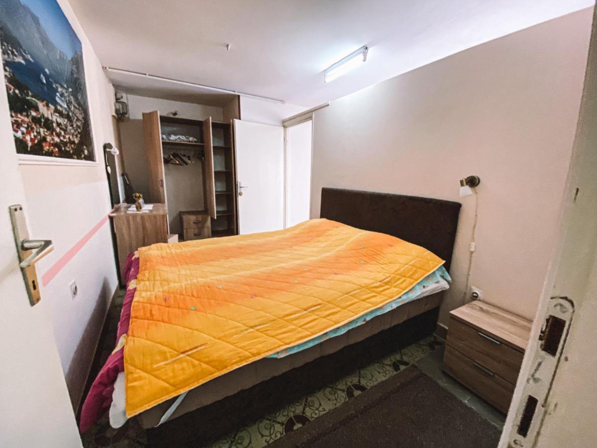 Apartment Near The Old Town Of Kotor Cattaro Esterno foto