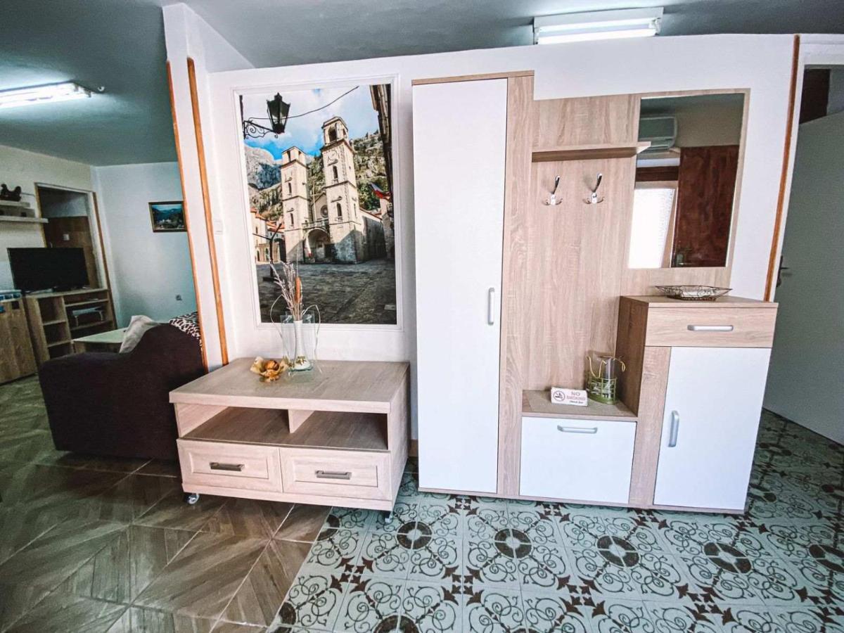 Apartment Near The Old Town Of Kotor Cattaro Esterno foto