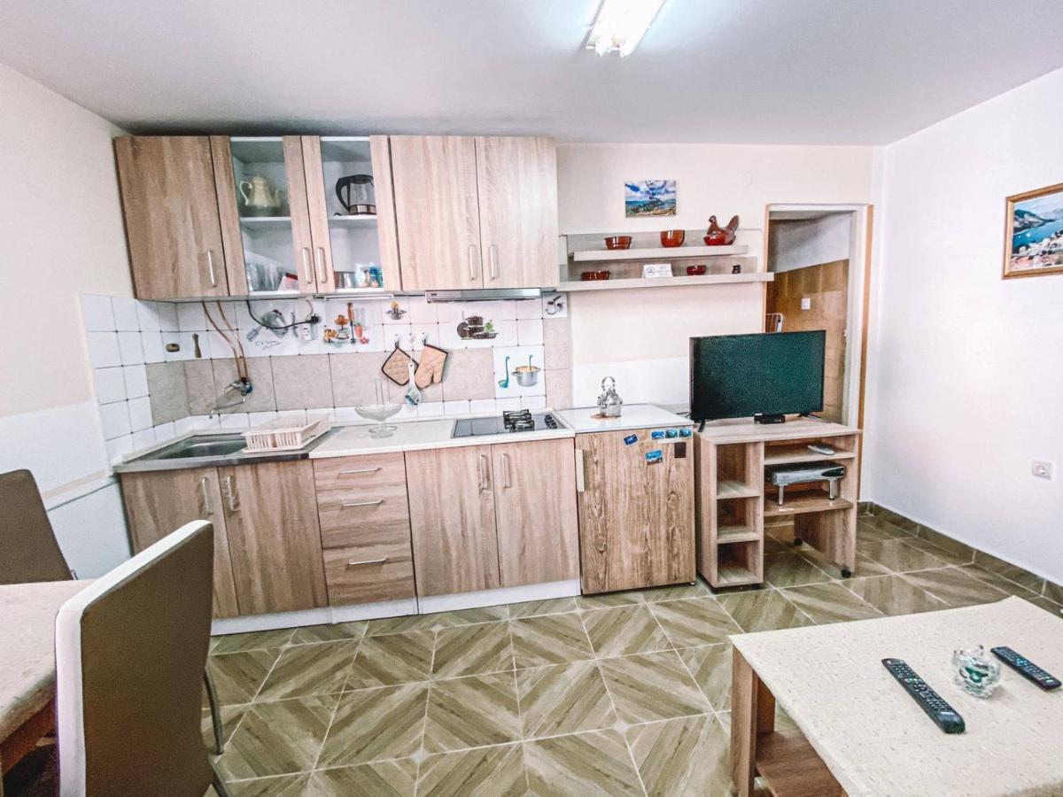 Apartment Near The Old Town Of Kotor Cattaro Esterno foto